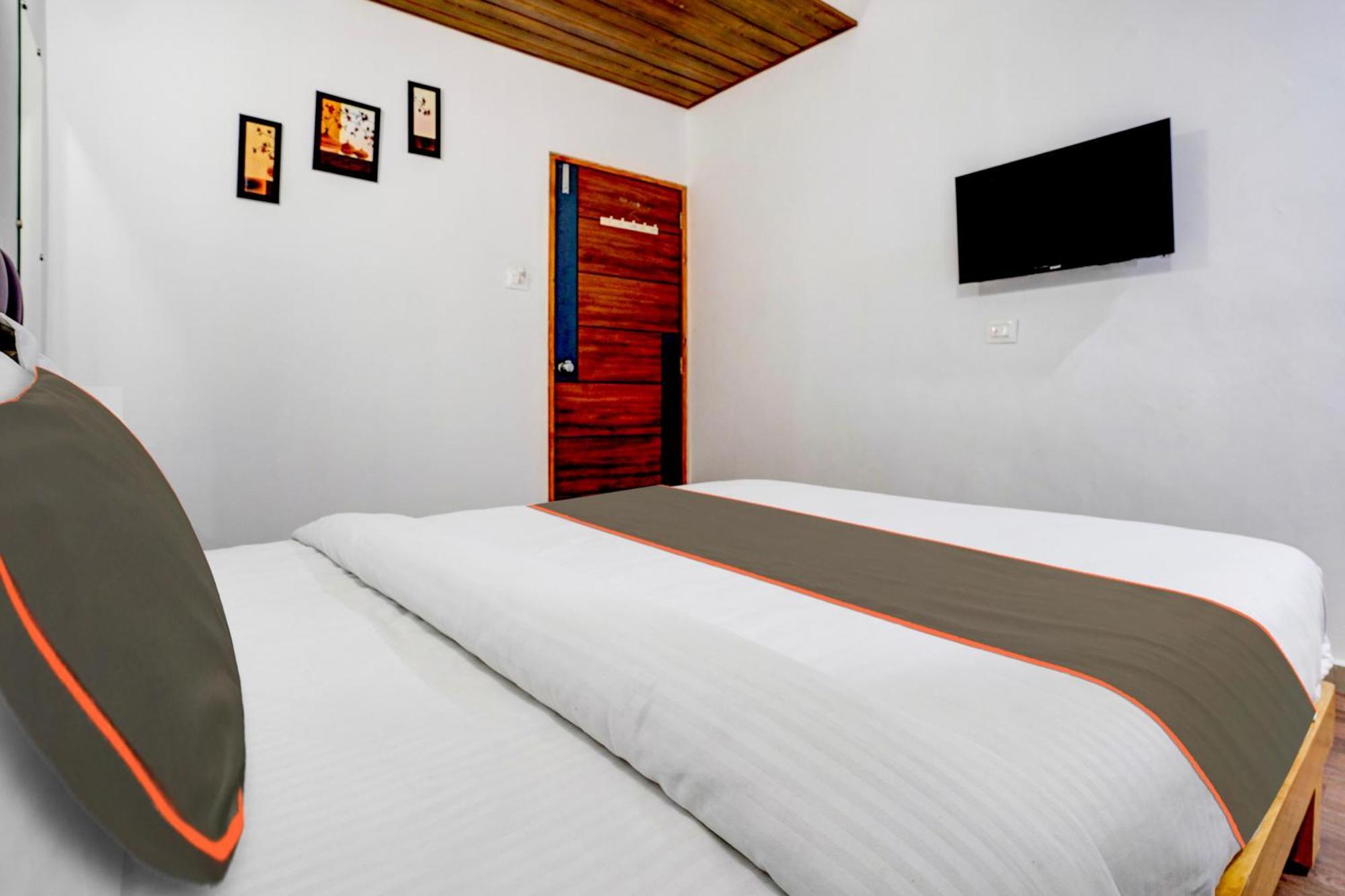 Hotel Silk, Premier Budget Friendly Luxury Hotel In Surat, Perfect For Families, Couples And Business Travelers المظهر الخارجي الصورة